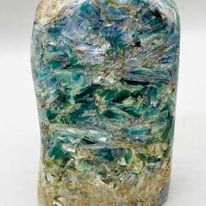 1.7# Kyanite free shape