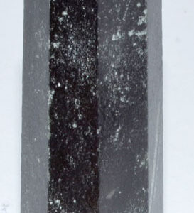 3"+ Mica, Green obelisk