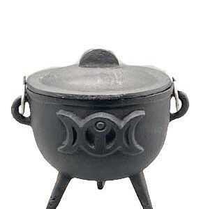 4.5" Triple Moon cast iron cauldron w/ lid